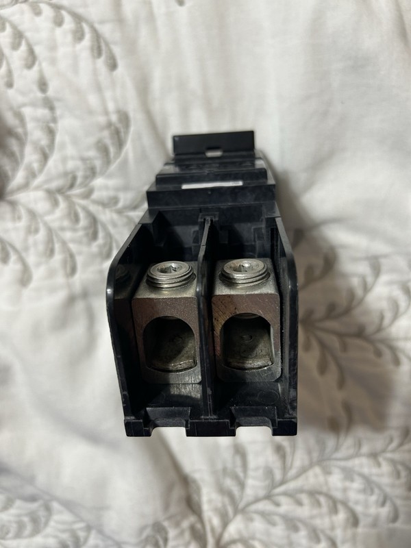 Eaton BJ2200 Type BJ 200A 2-Pole 120/240V Bolt-On Circuit Breaker gallery