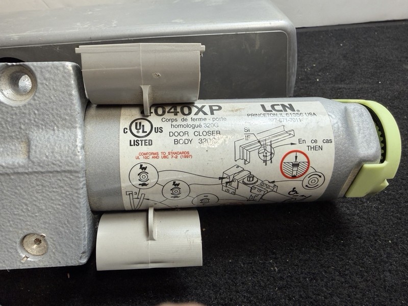 LCN 4040XP Heavy Duty Aluminum Door Closer USED, MISSING HARDWARE, 30 DAY RETURN gallery