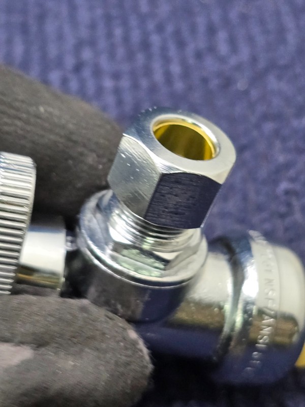 (QTY 5) FOSKAN 1/2" Push Fit Compression Angle Stop Valve gallery