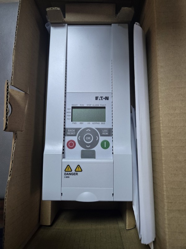 Eaton MMX12AA9D6F0-0 2.2kW