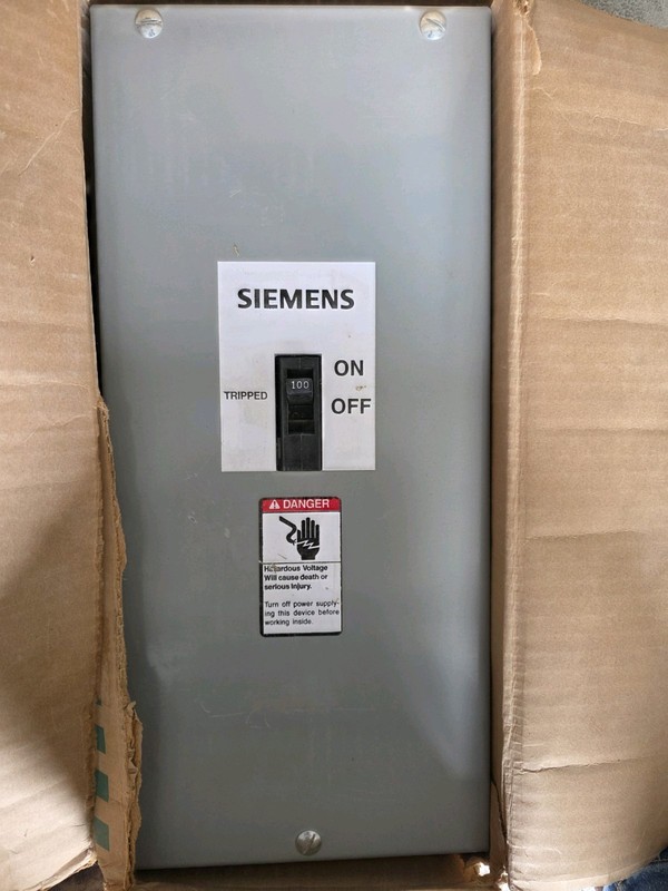 New Eaton E1SED43B100SB 100A 480V 3 Pole Circuit Breaker w/ 24 Volt Shunt Trip gallery