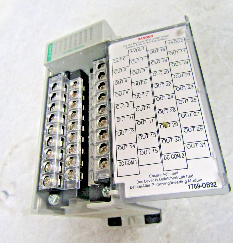 ✌️ALLEN BRADLEY 1769-OB32 /A COMPACT I/O 32PT 20.4-26.4VDC SOURCING OUTPUT gallery