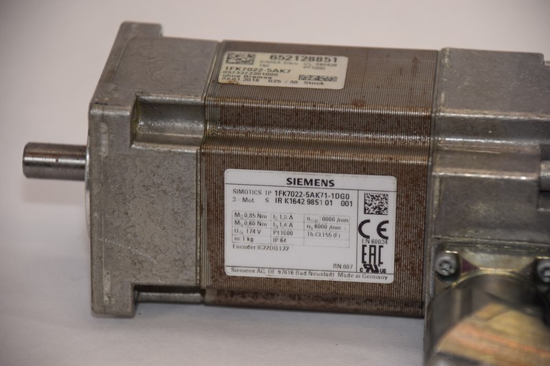 SIEMENS 1FK7022-5AK71-1DG0 , 1FK7022-5AK71 9mm Shaft Servo Motor gallery