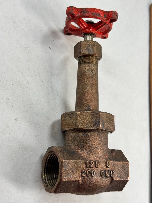 STOCKHAM B-105 Bronze Gate Valve 1" NPT 125-S / 200-WOG, Union Bonnet *VARNISH* gallery