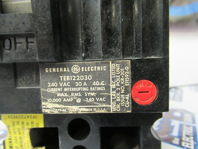GE TEB122030 Circuit Breaker 30 Amp 240 Volt 2 Pole Black 10 Kaic gallery