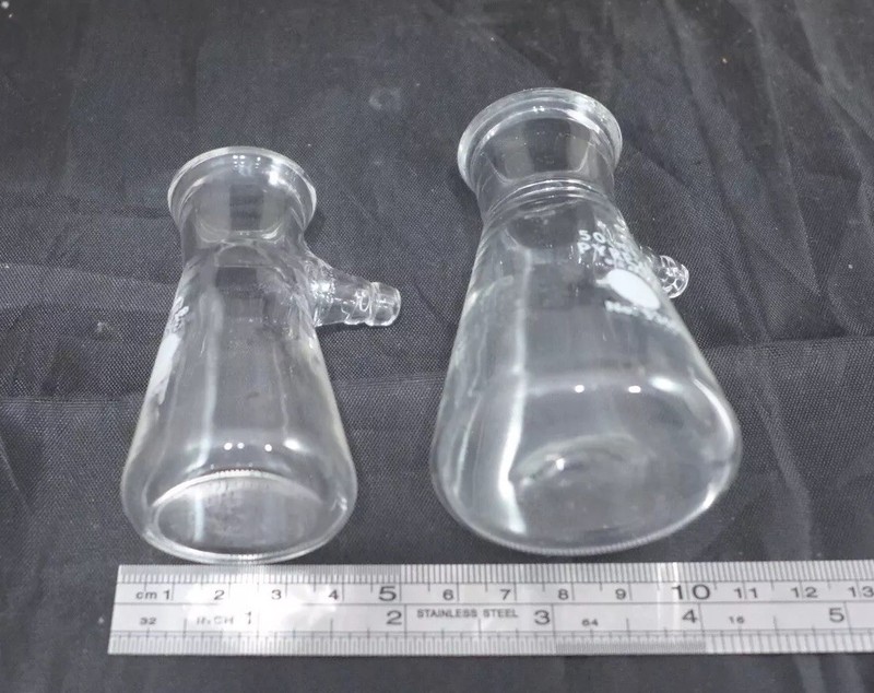 Bundle of 2 || CORNING Pyrex Micro Filtering Flasks, 25mL/50mL, glass barb #5360 gallery