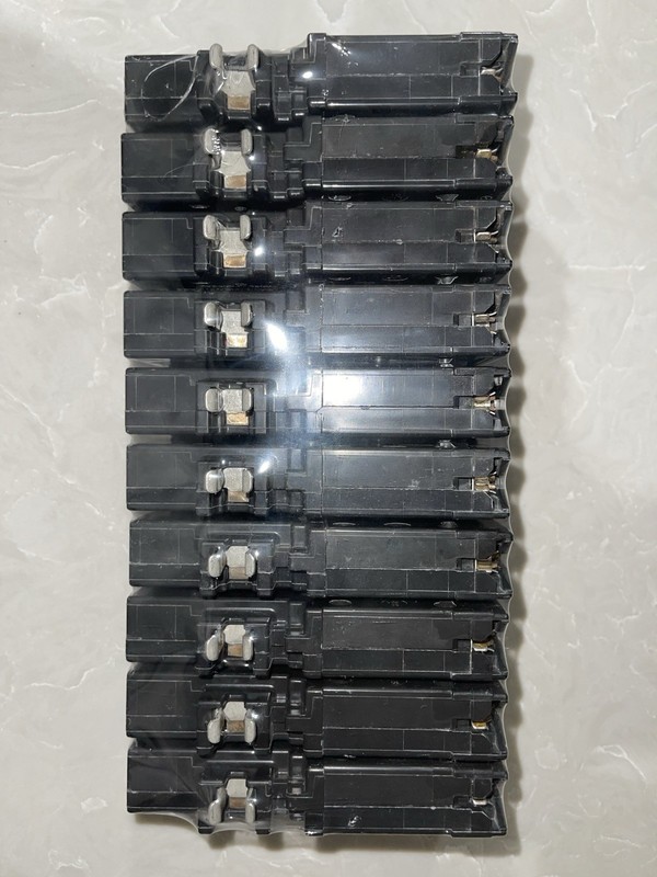 10PCS SQUARE D HOMELINE HOM115PDF HOM115PDFC PLUG ON NEUTRAL 15A AFCI/GFCI gallery