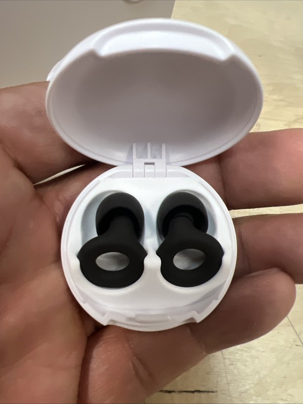 Loop Quiet 2 Ear Plugs for Noise Reduction 14 Rating BLACK Open Box gallery