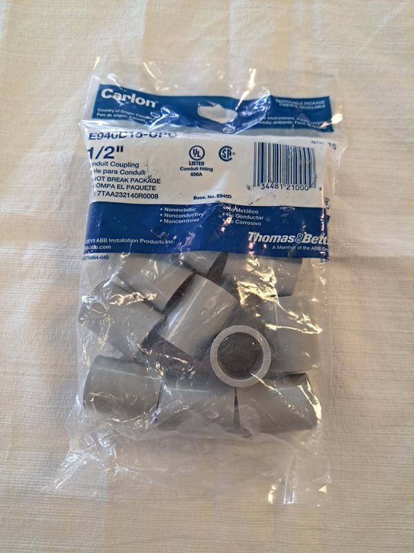 THOMAS & BETTS CARLON 1/2″ PVC CONDUIT COUPLINGS 15PC BAG