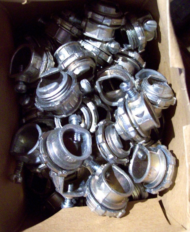 100 pcs 3/8 in BX Metal CONNECTORS Set Screw Box Connector I-BOX OF 100 NOS gallery