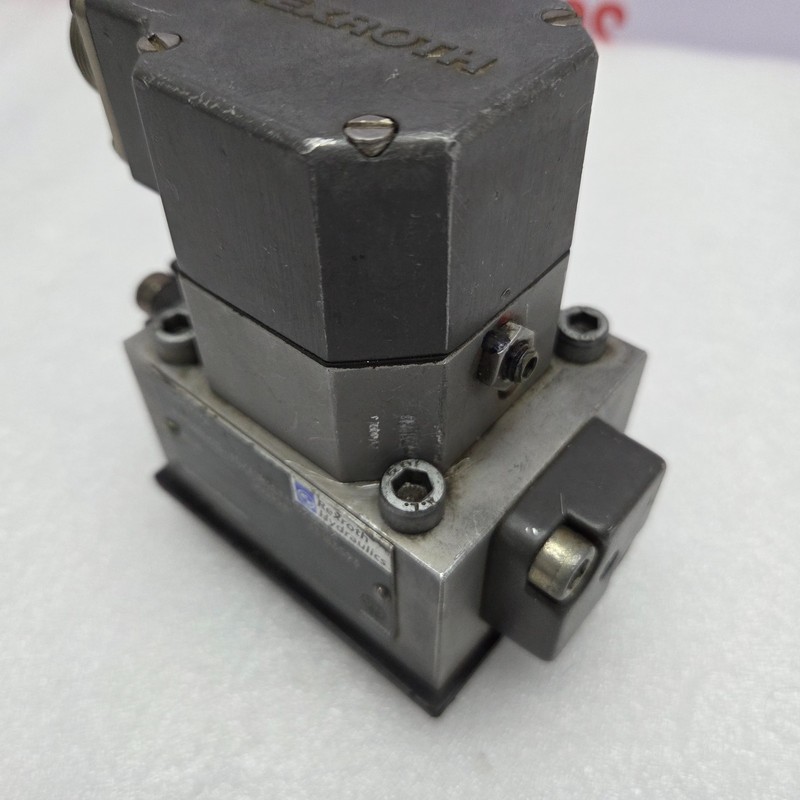 Rexroth R900379192 Servo Valve 4WS2EM10-45/30B2ET315Z8DM New gallery