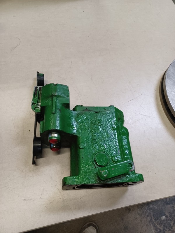 Valve, Selective Control To Fit John Deere – Used – Replaces OEM R40499