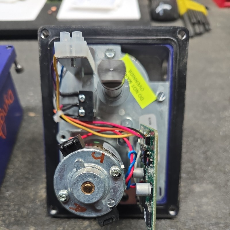Dyna Quip Genuine Electric Actuator 1AWD4/ DE153H gallery