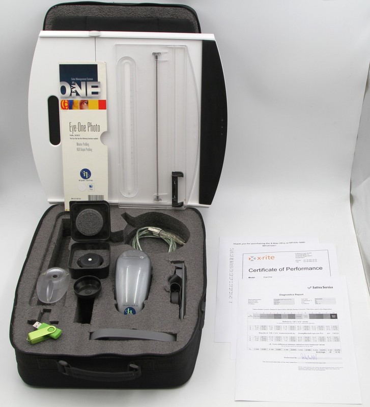 GretagMacbeth eye one Pro X-Rite i1Pro_ Spectrophotometer _ 2 licenses Included