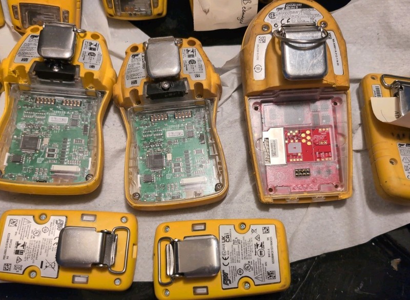 Lot of Honeywell 12 BW Honeywell Gas Alert Air Monitors Non Working Repair Parts gallery