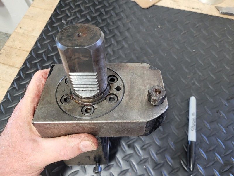 MAZAK VDI40, 40DIA X 42 DEEP BORING BAR HOLDER, MULTIPLEX/QUADREX, 140MM HIEGHT gallery