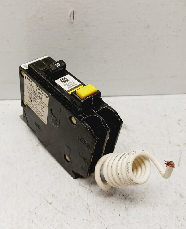 NEW EATON QBAF1020 20 AMP BOLT-ON CIRCUIT BREAKER 1P 12O VAC 10 KAIC gallery