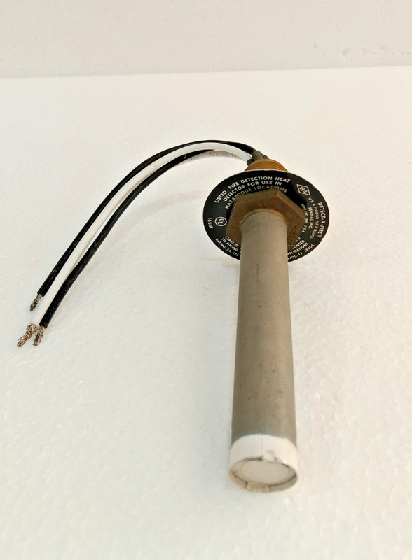 *NEW NO BOX* Fenwal 27121-0-190 DETECT-A-FIRE 125 V AC Heat Detector 190c