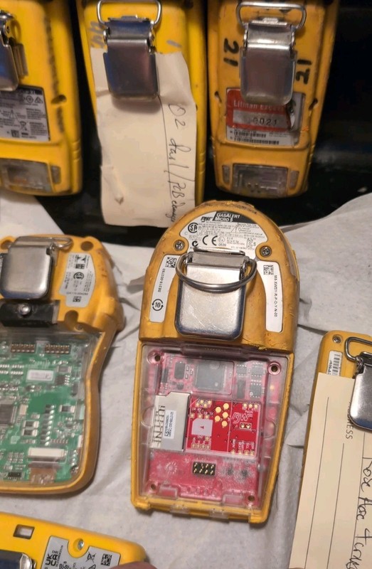 Lot of Honeywell 12 BW Honeywell Gas Alert Air Monitors Non Working Repair Parts gallery