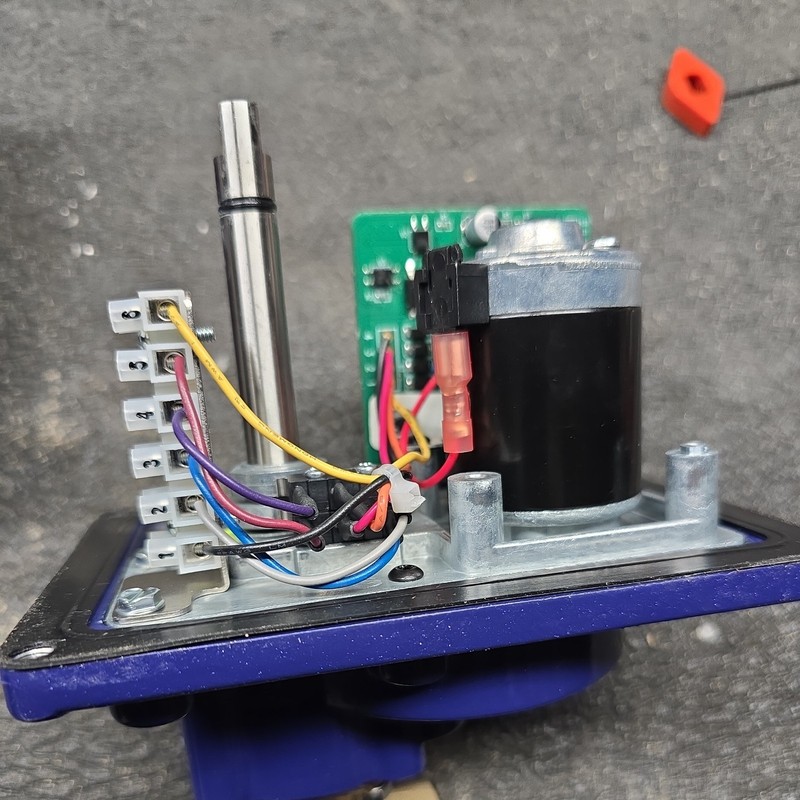 Dyna Quip Genuine Electric Actuator 1AWD4/ DE153H gallery