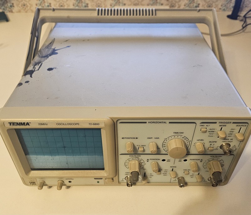 Tenma Oscilloscope 20Mhz With Built in FG MPN/72-6805 Tested W/Power Cord
