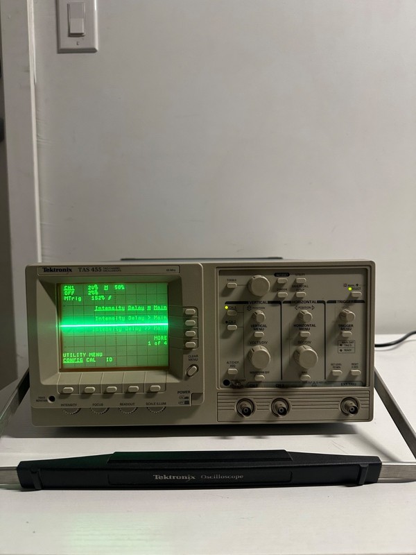 TEKTRONIX TAS455 60 MHz, 2 CHANNEL ANALOG OSCILLOSCOPE ****LOOK**** (REF.: 846R)