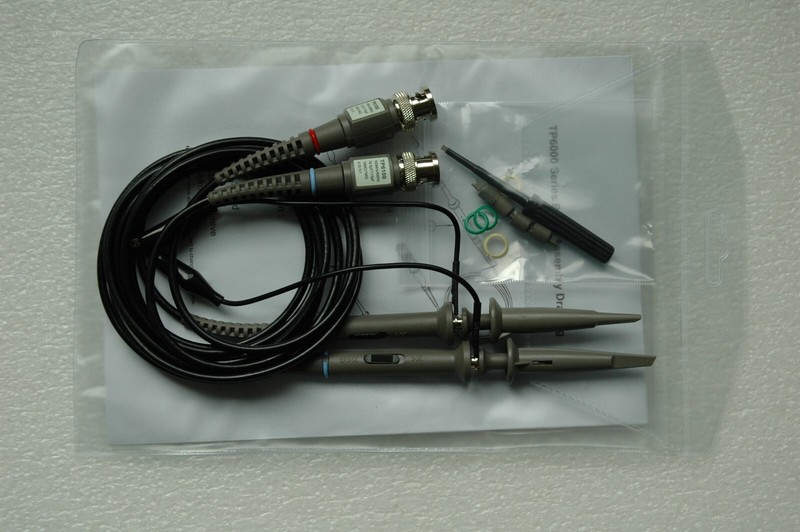 Tektronix 2246 1Y Four Channel 100 MHz Oscilloscope, two probes, power cord gallery
