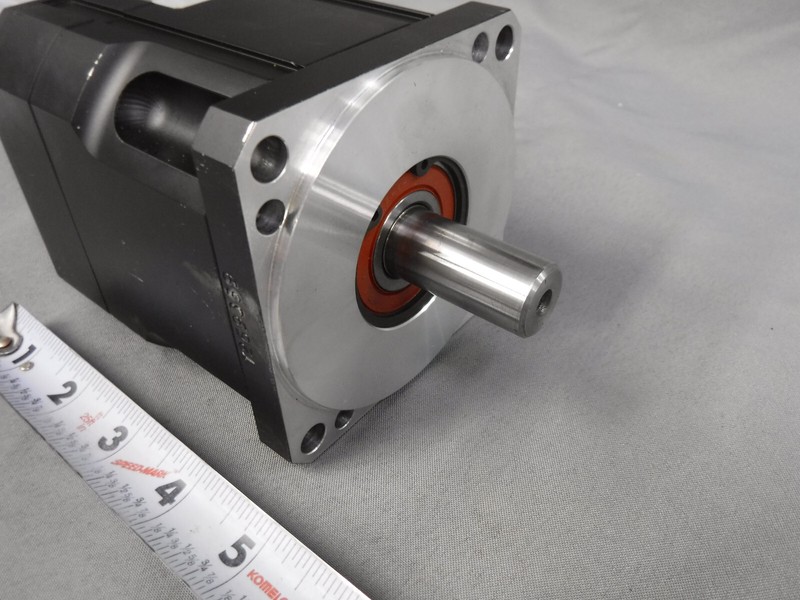 Jetter Servo Motor 3 Phase 5.1 NM 3000 r/min 250hz Class F 1.32 KW 560v 19mm gallery
