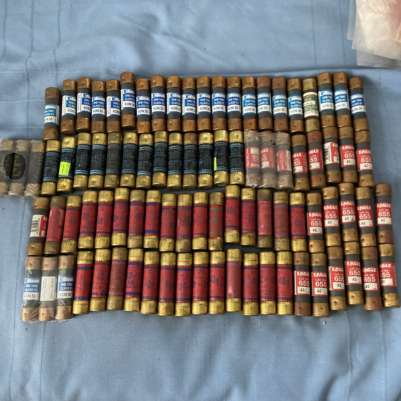 Assorted Lot of 89 ONE TIME 35,40,50 Amp Fuses #FL-BX-090