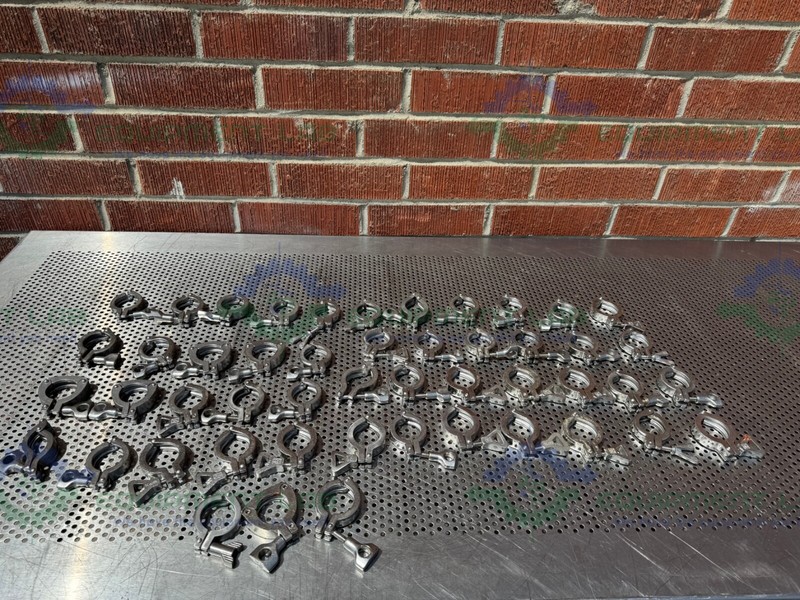 Lot of 50 – Unbranded Stainless Steel Clamp for 1 1/2 » Tri Clamp
