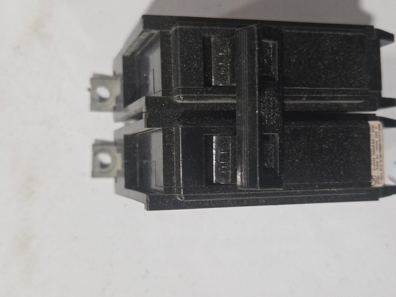 GTE Sylvania BAB2025 2 pole 25 amp bolt on 120/240v Circuit Breaker Old Style gallery