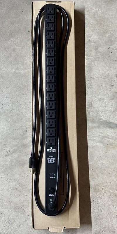 NEW Leviton 000-P1040-10S PDU Vertical Power Distribution Unit 120V 12A, 16 port