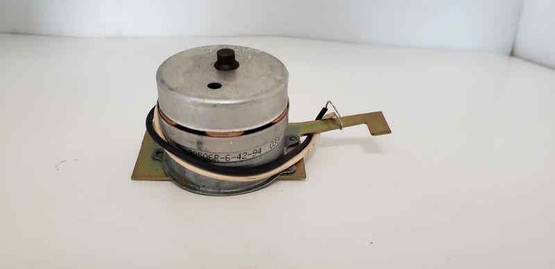 SYNCHRON 38506R-6-42-94 AC MOTOR W/BRACKET, 110V, 60Hz, 4W, 1RPM, 1/4″ SHAFT NNB