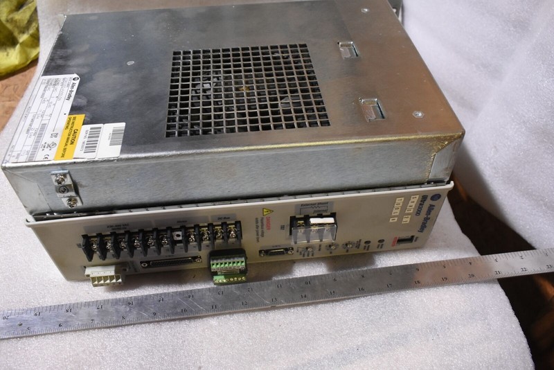 ALLEN BRADLEY 2098-DSD-HV050-DN SERVO DRIVE ULTRA 3000 DIGITAL 230-460 VAC gallery