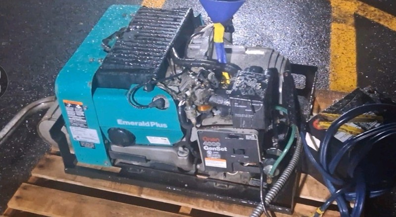 Onan Emerald Plus 4000 Genset Generator With Low Hours